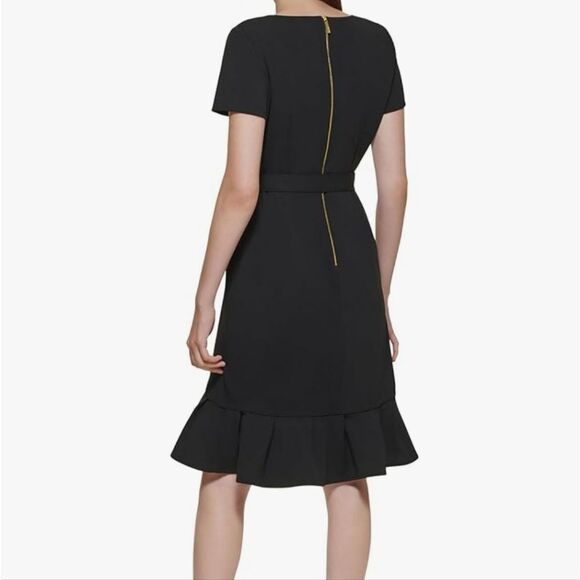 NWOT Calvin Klein Black Sheath Dress with Crew Neck and Short Sleeves Sz 8 - Picture 3 of 9
